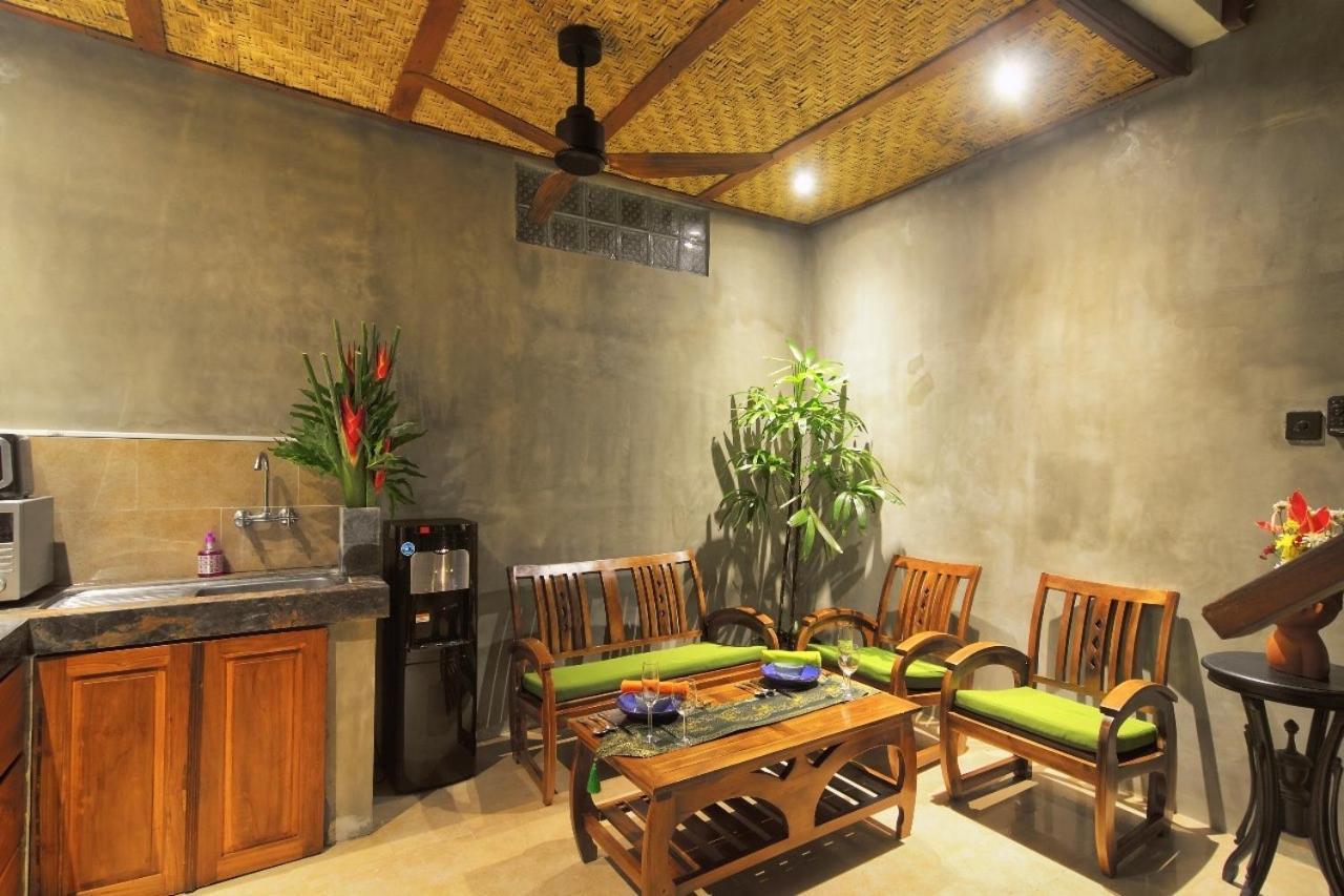 Wisma tamu The By Selasih Seminyak (Bali)