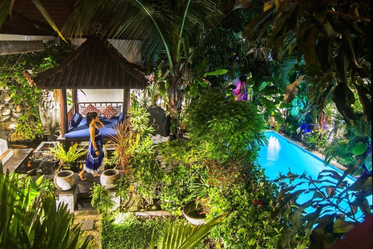 Wisma tamu The By Selasih Seminyak (Bali)